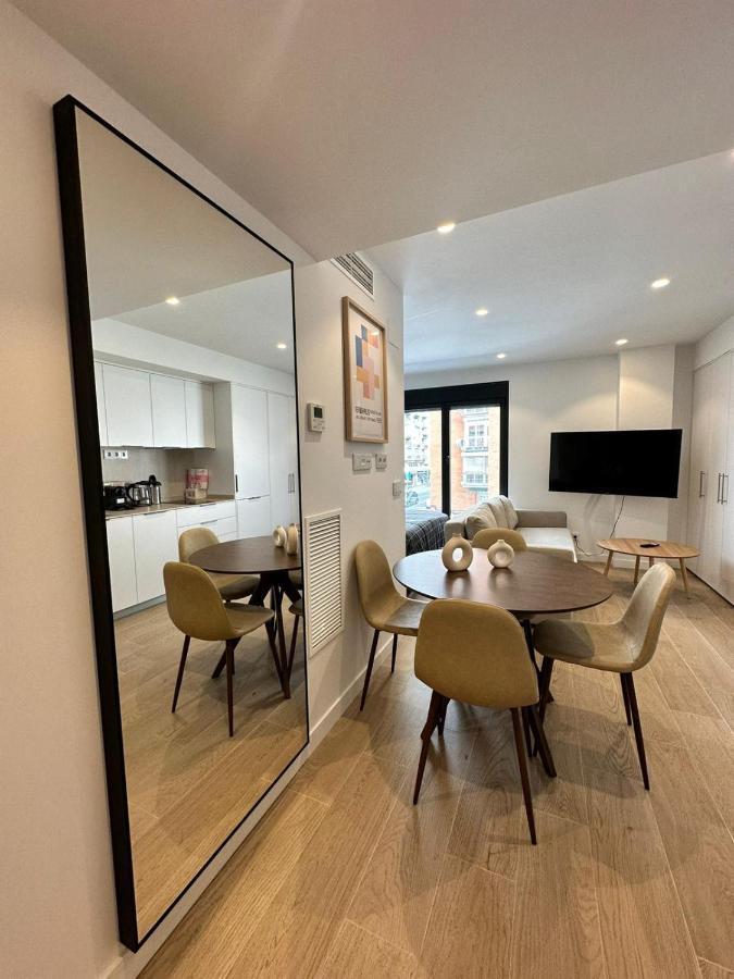 Castilla Luxury 2B Apartment Madrid Exterior photo